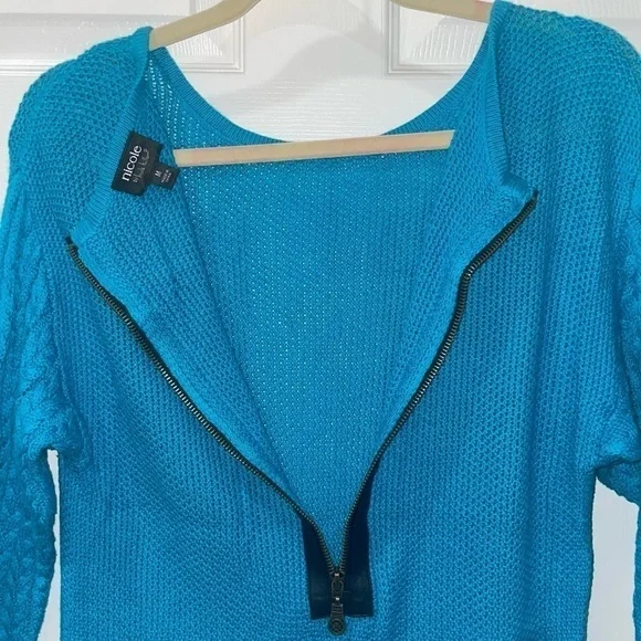 💰 3 For $25💰 CUTE zip back SWEAter SZ M from NICOLE by Nicole Miller​​​ - Picture 5 of 6